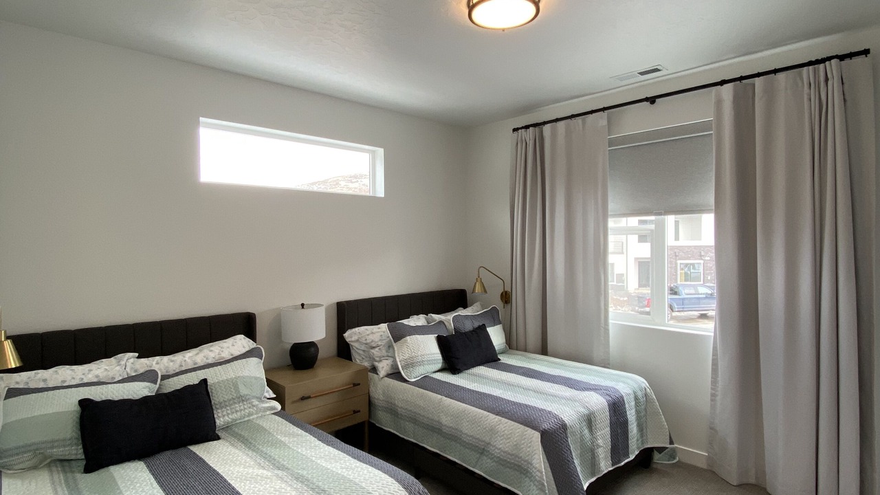 Photo of Bedroom in Mountain Green