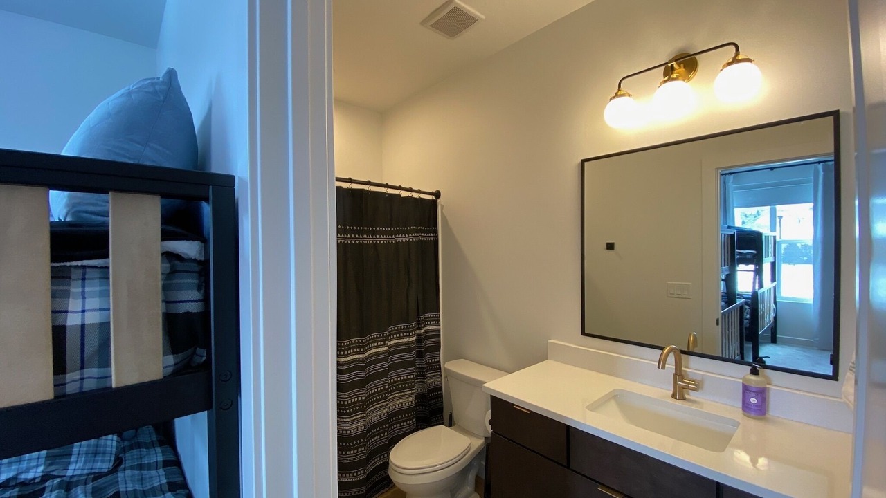 Photo of Bathroom in Mountain Green