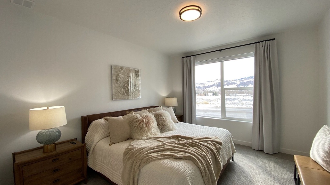 Photo of Bedroom in Mountain Green