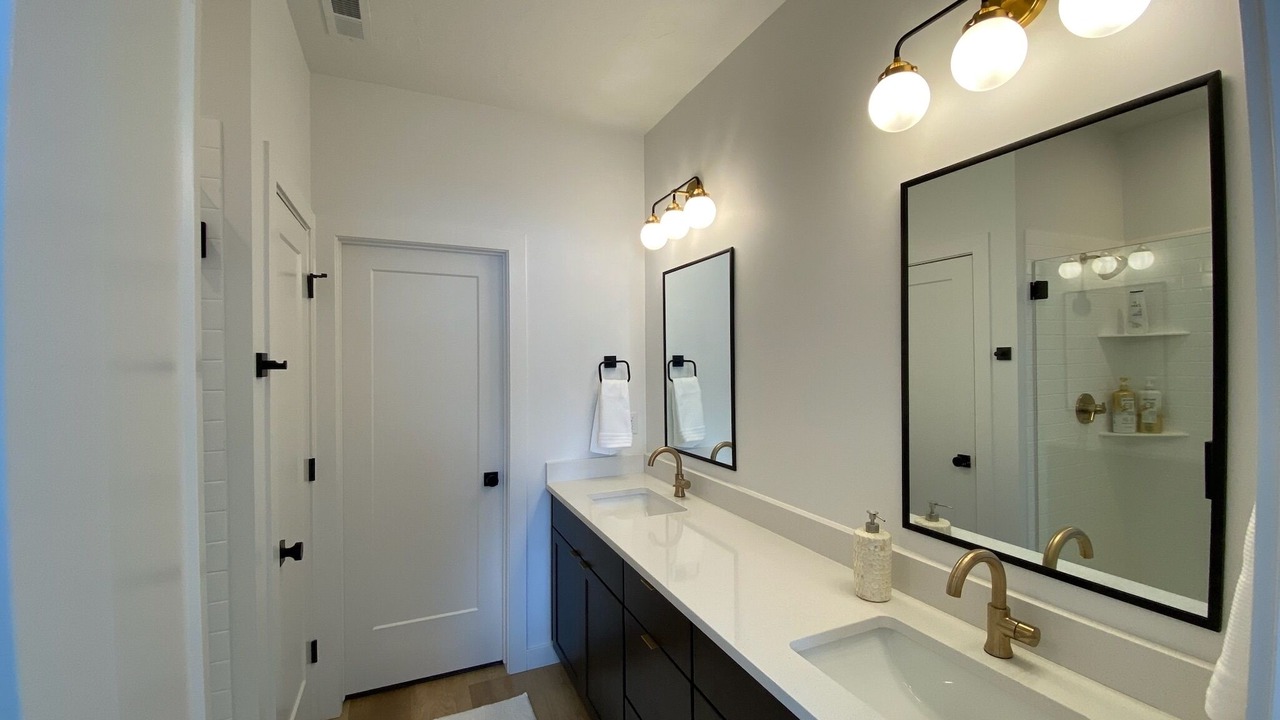 Photo of Bathroom in Mountain Green
