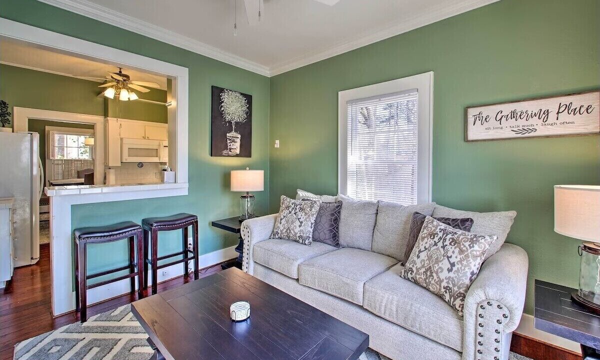 Photo of Livingroom in Hot Springs