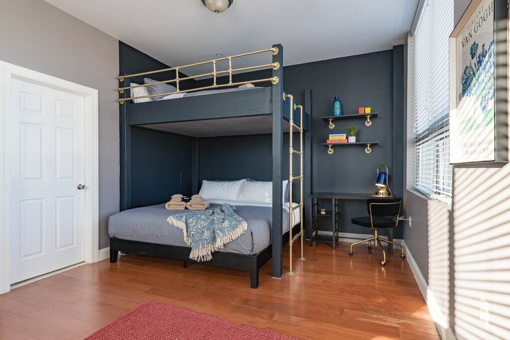 Photo of Bedroom in Chinatown