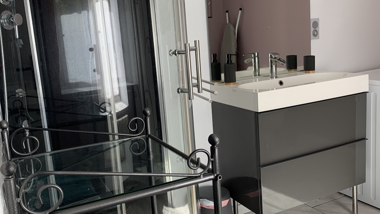 Photo of Bathroom in Lazenay