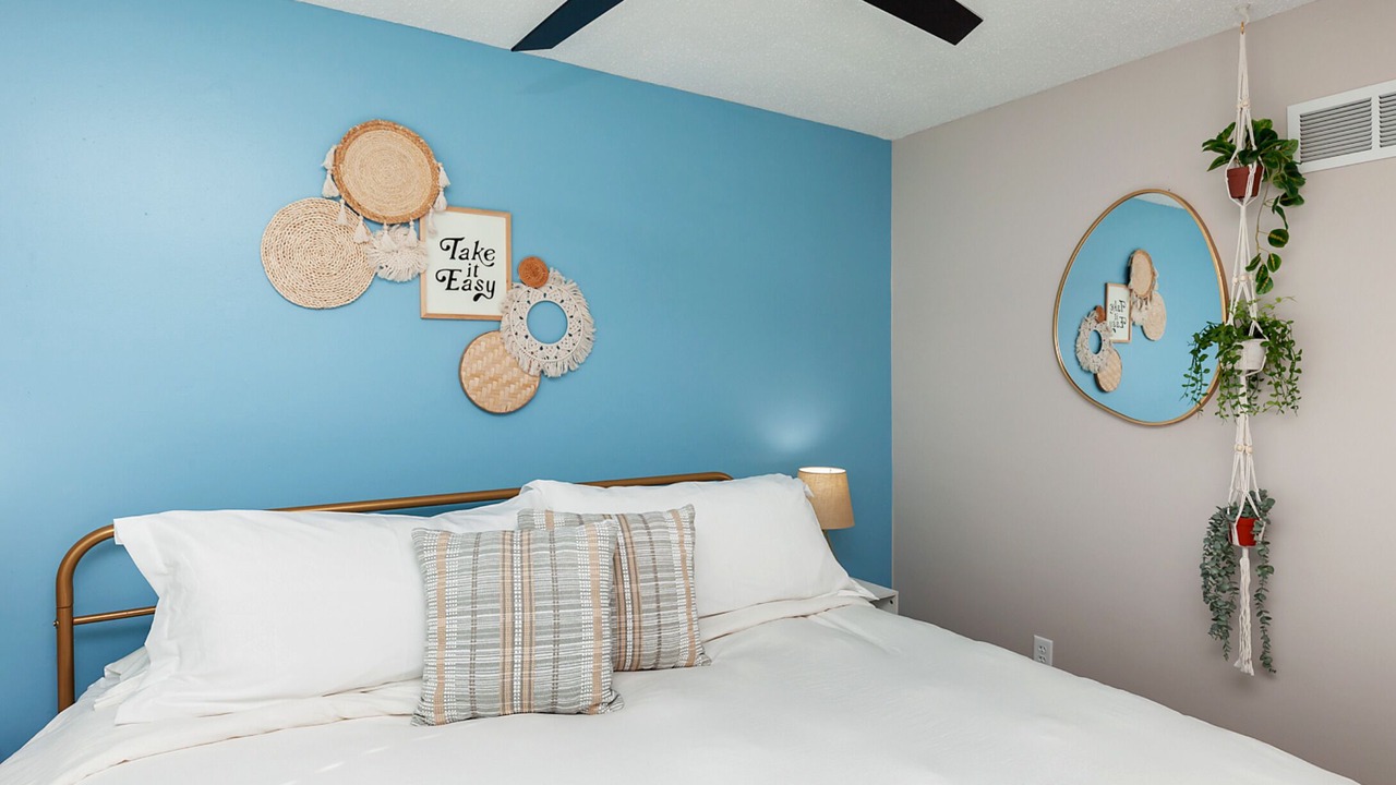 Photo of Bedroom in Des Moines