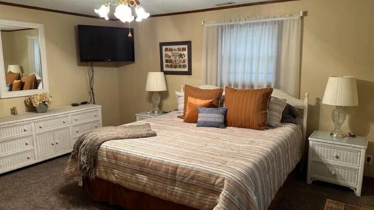 Photo of Bedroom in Springdale