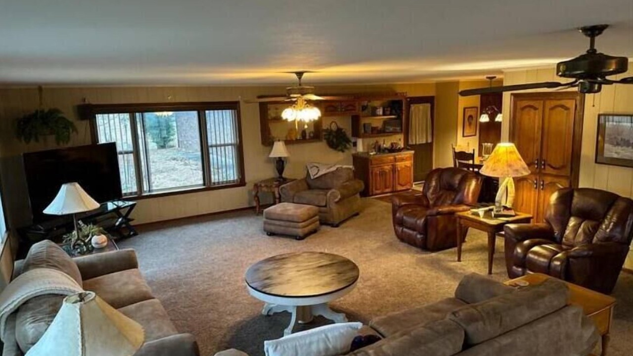 Photo of Livingroom in Springdale