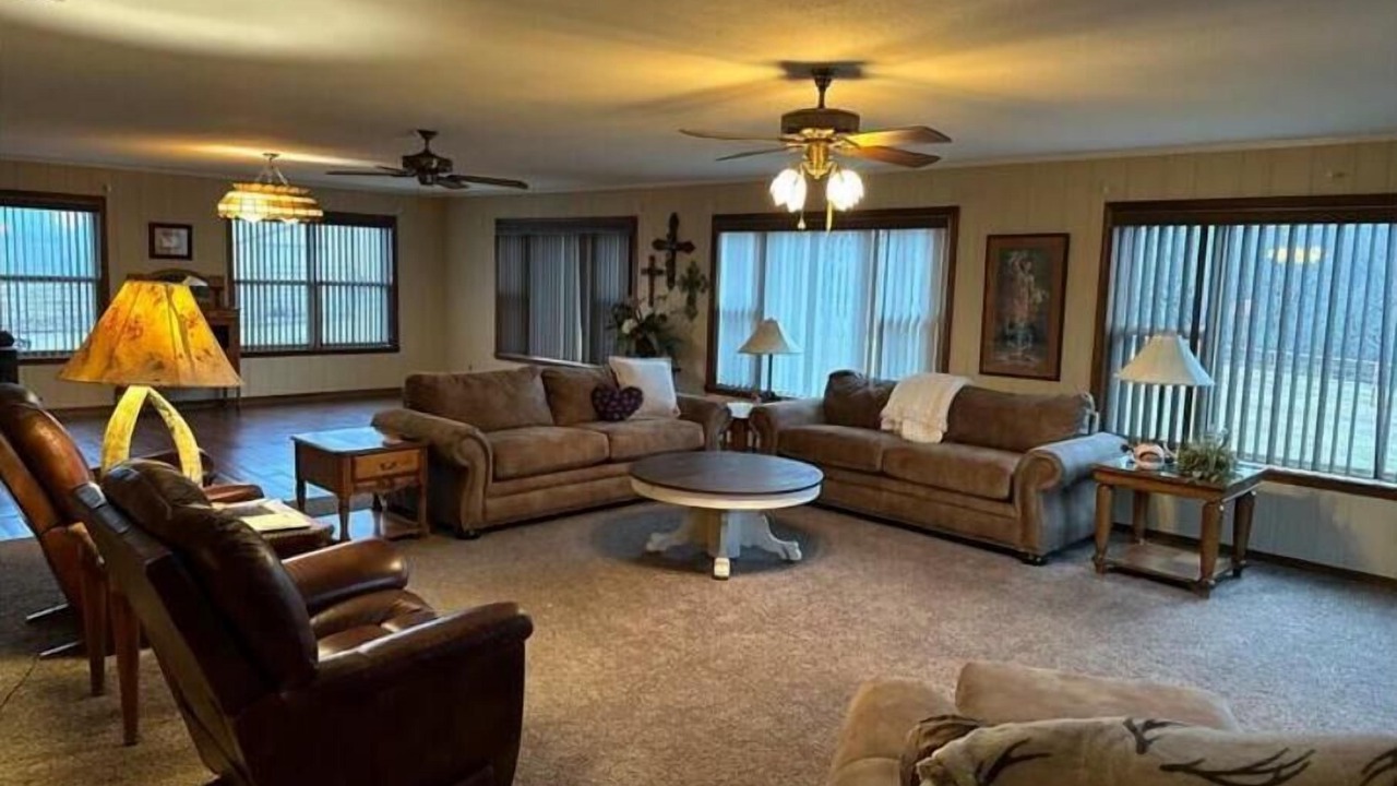 Photo of Livingroom in Springdale