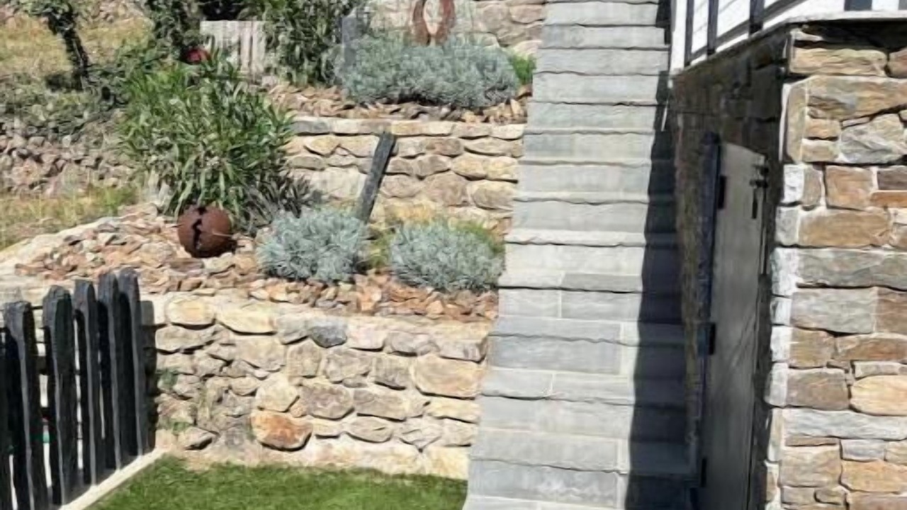Photo of Outdoor in Pied-de-Borne