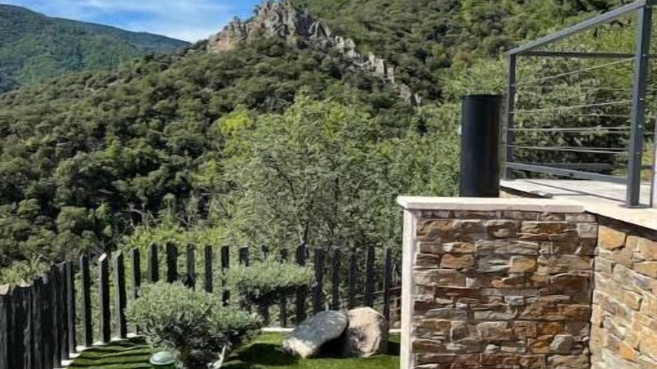 Photo of Outdoor in Pied-de-Borne