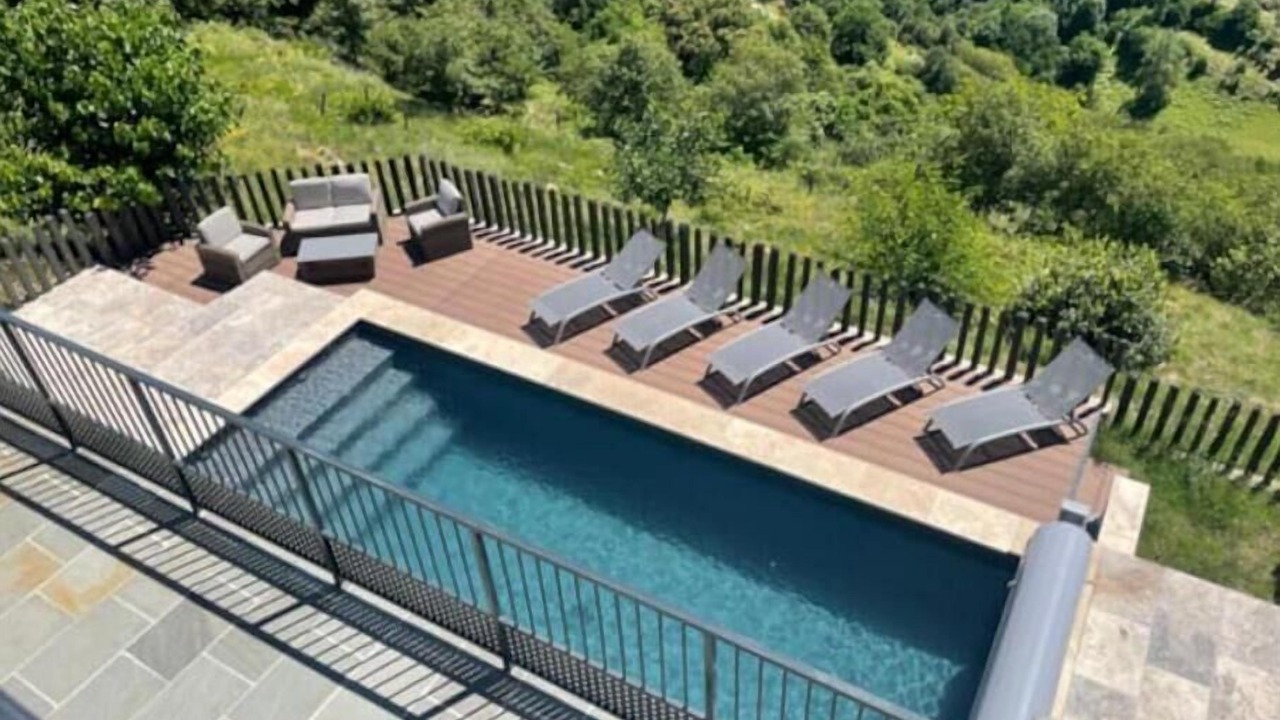 Photo of Outdoor in Pied-de-Borne