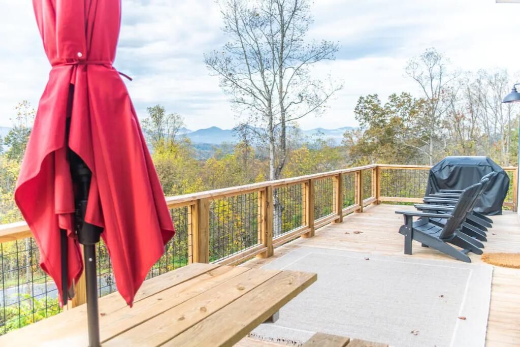 Photo of Patio Balcony in Woodfin