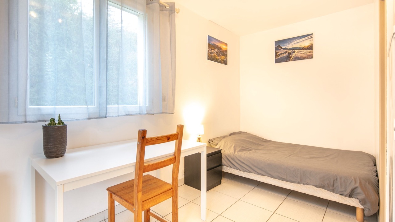 Photo of Bedroom in Meylan