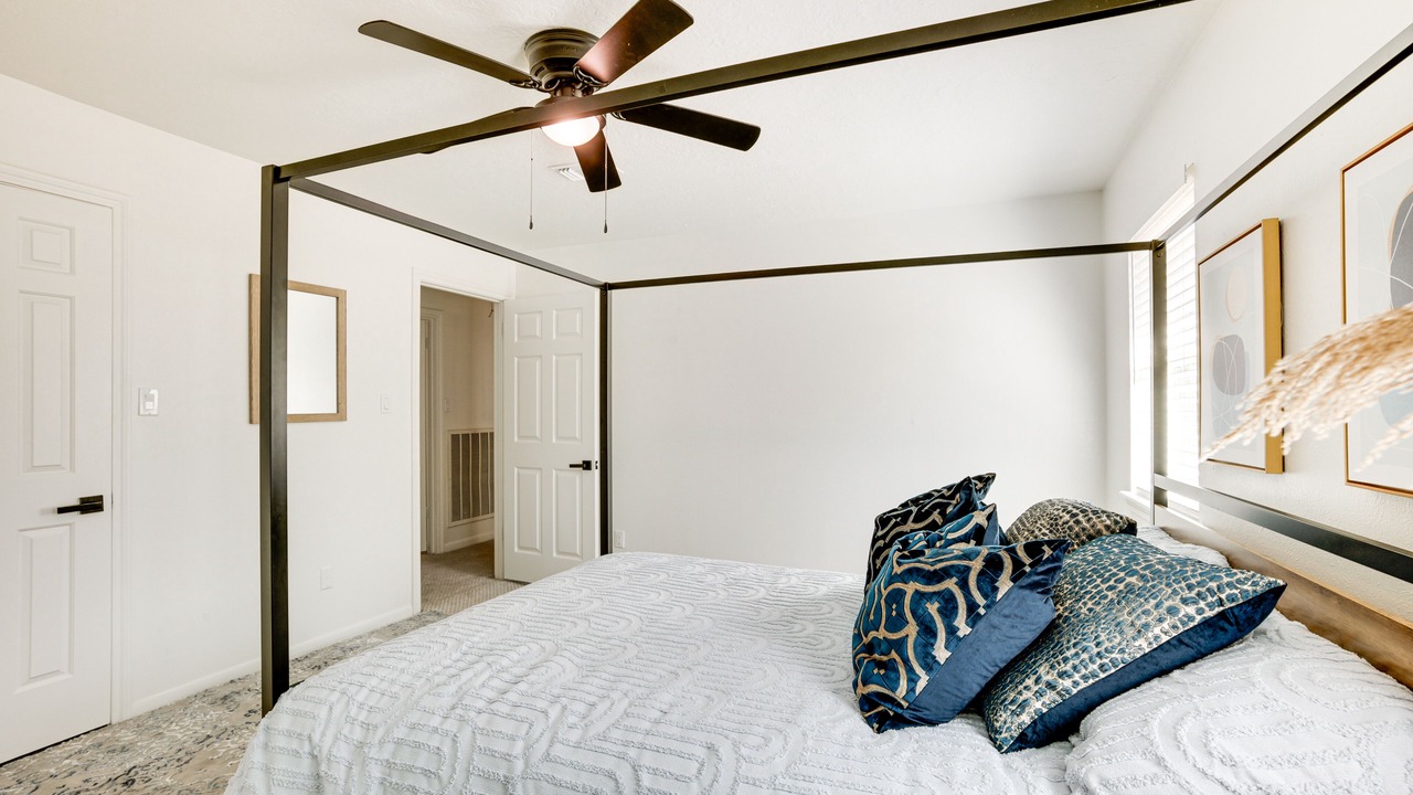Photo of Bedroom in Conroe