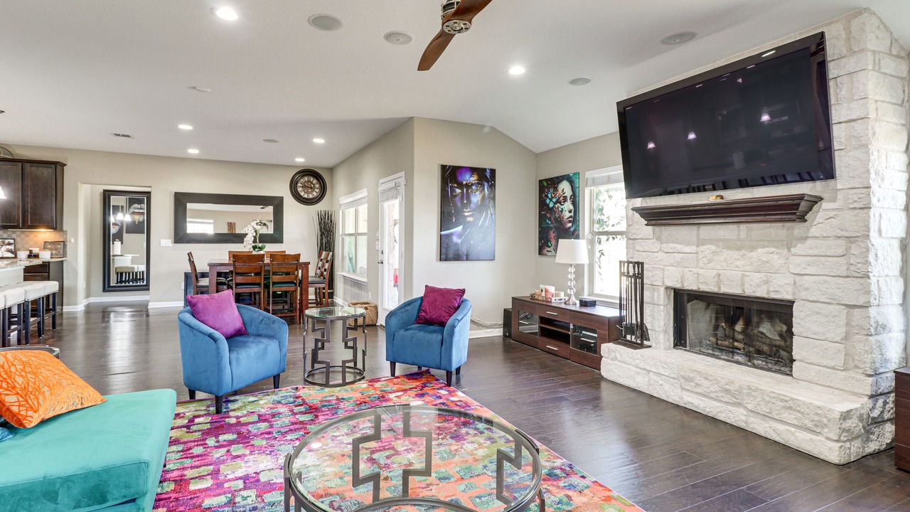 Photo of Livingroom in Leander