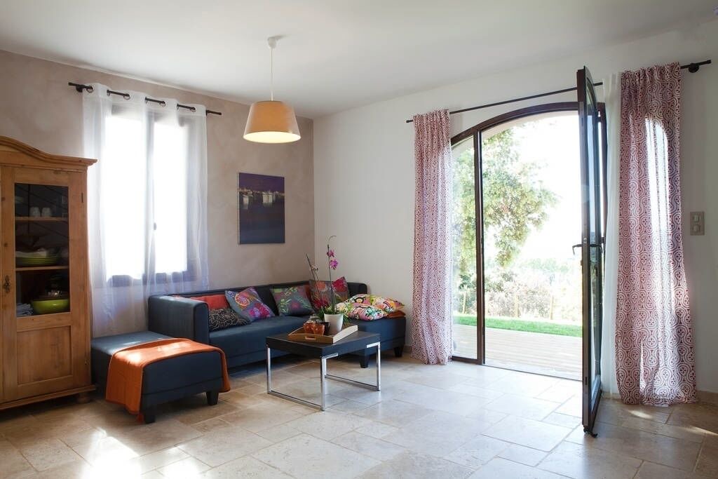 Photo of Livingroom in Corconne