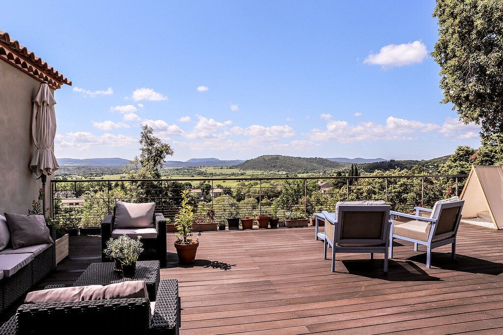 Photo of Outdoor in Corconne