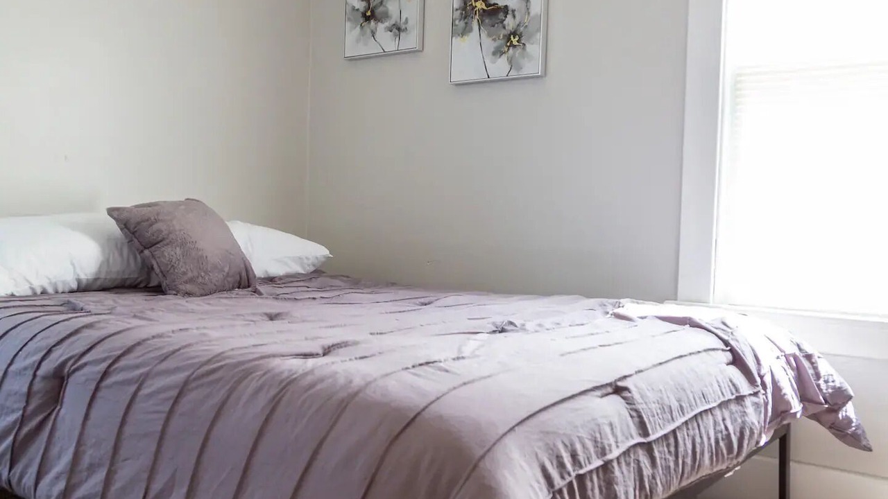 Photo of Bedroom in Erie