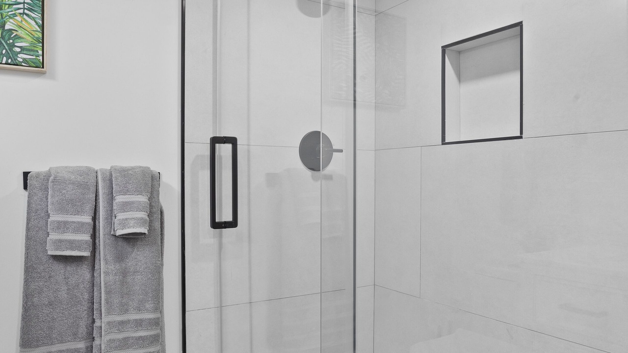 Photo of Bathroom in Point Breeze