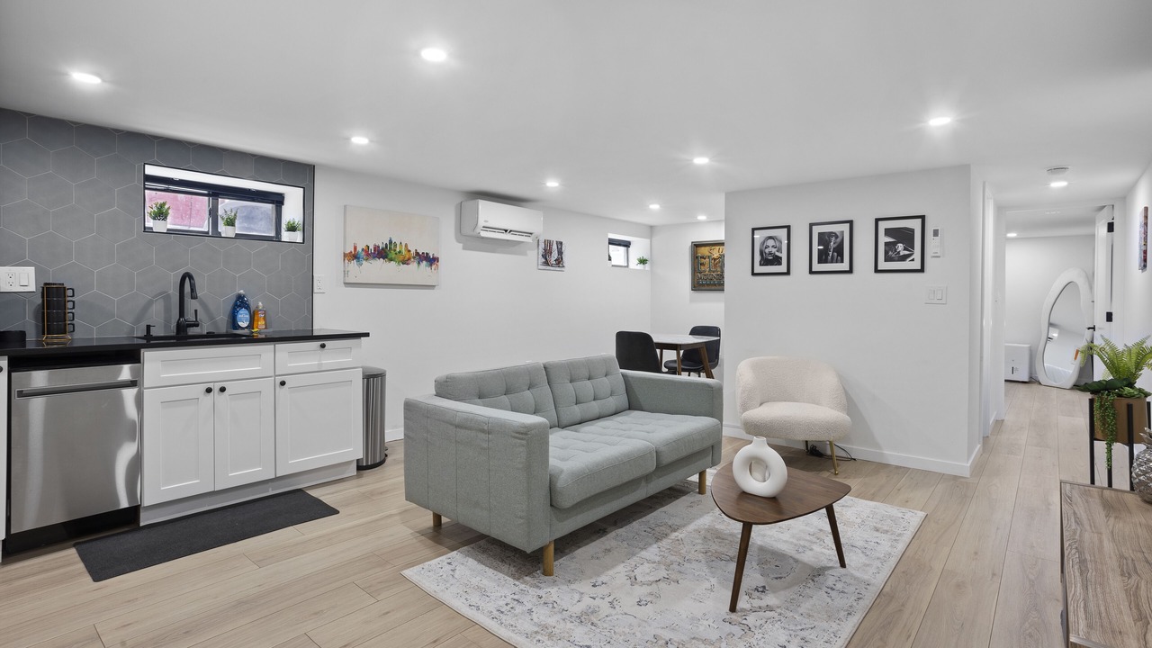 Photo of Livingroom in Point Breeze