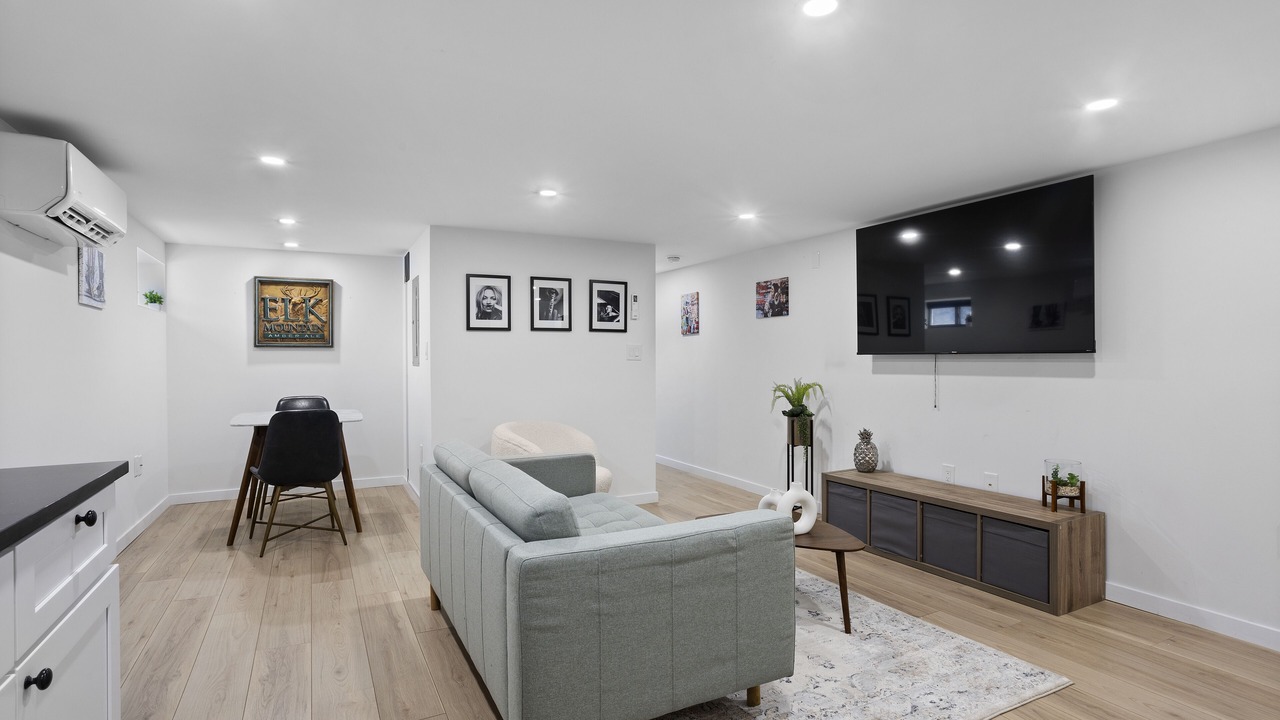 Photo of Livingroom in Point Breeze
