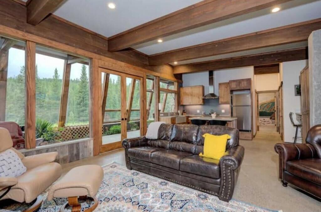 Photo of Livingroom in Gallatin Gateway