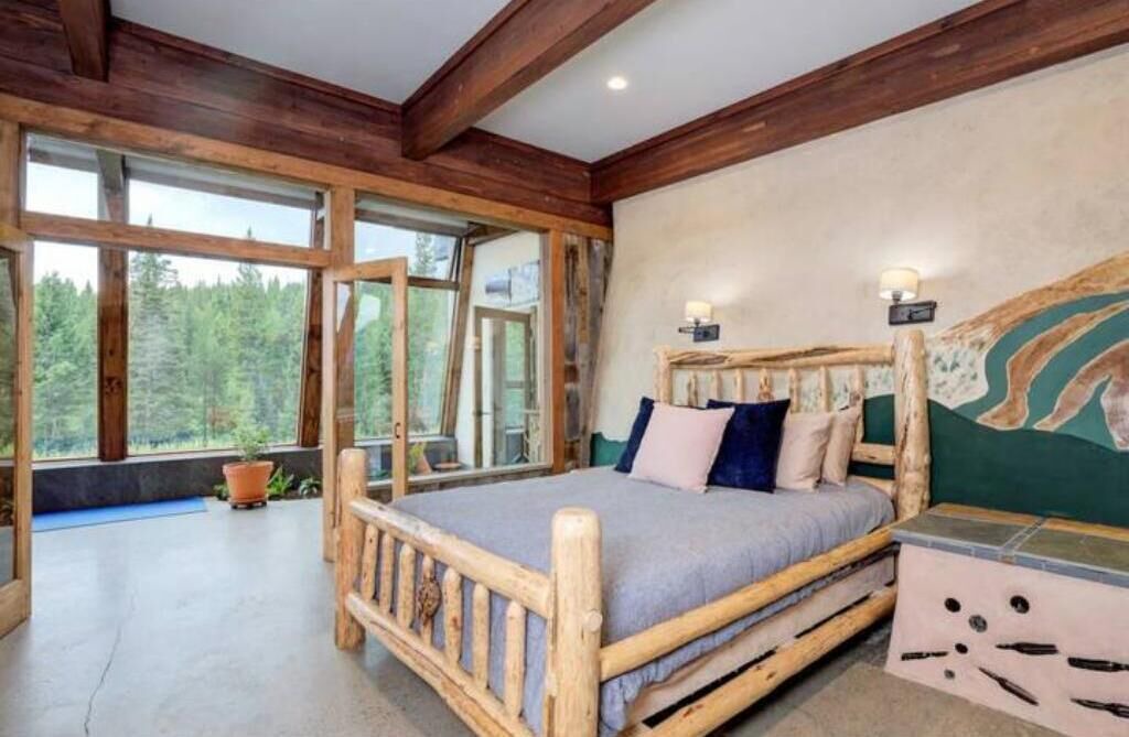 Photo of Bedroom in Gallatin Gateway