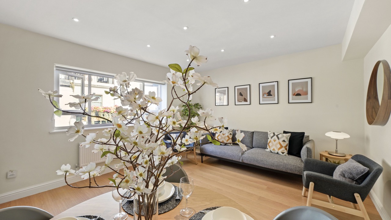 Photo of Livingroom in Courtfield