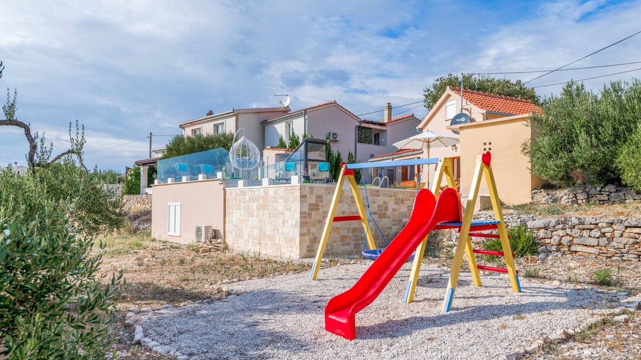 Photo of Others in Podglavica