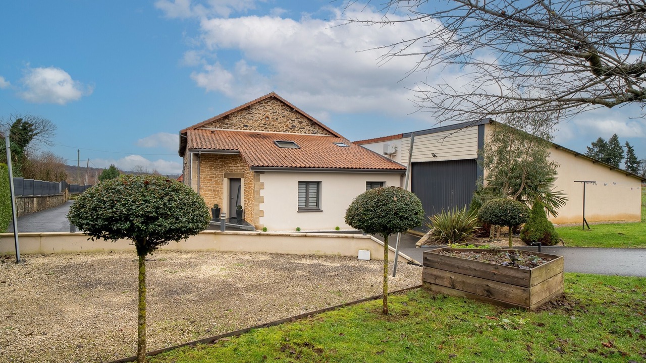 Photo of Outdoor in Nexon