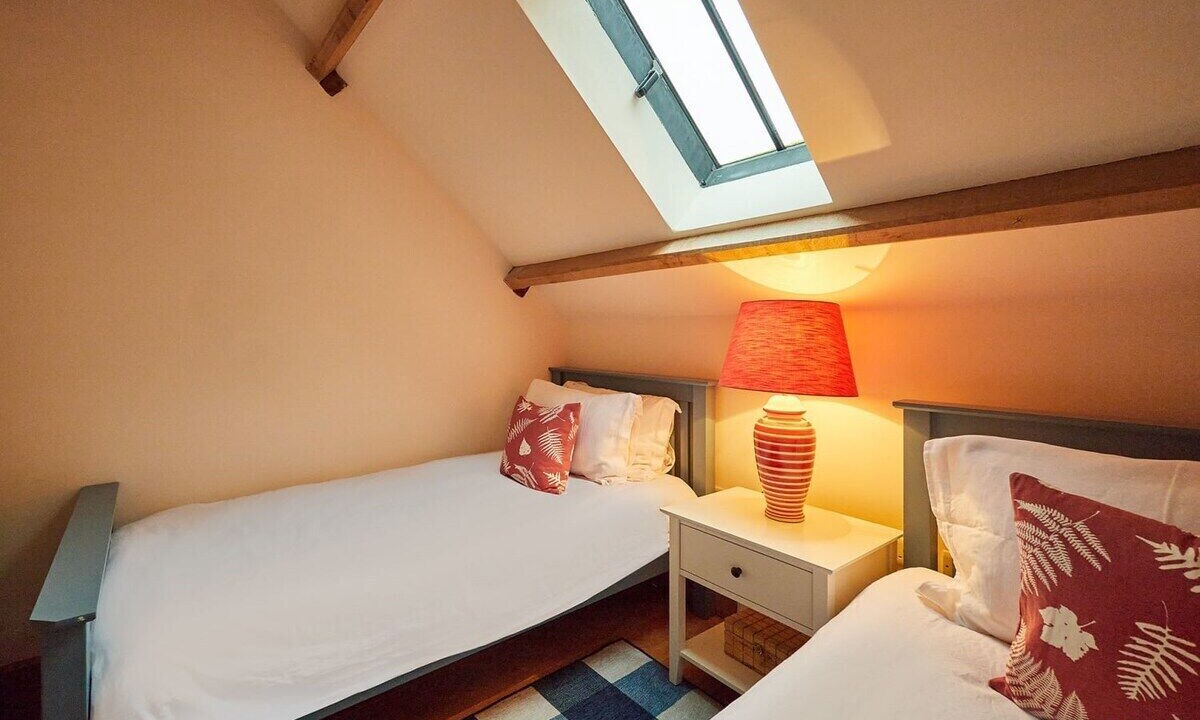 Photo of Others in Cwmdu