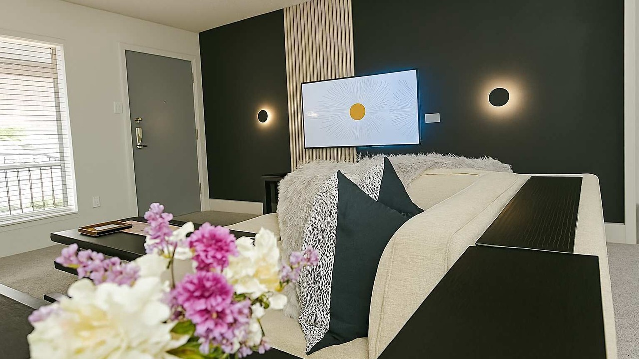 Photo of Livingroom in Uptown