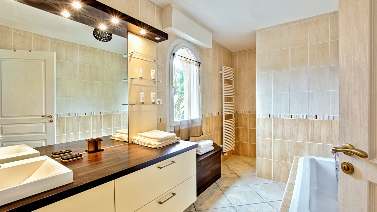 Photo of Bathroom in Pornichet