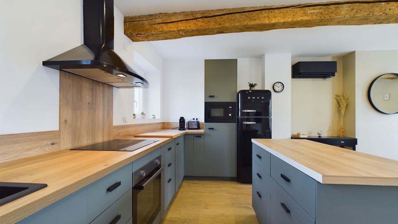 Photo of Kitchen in Margny-les-Compiegne