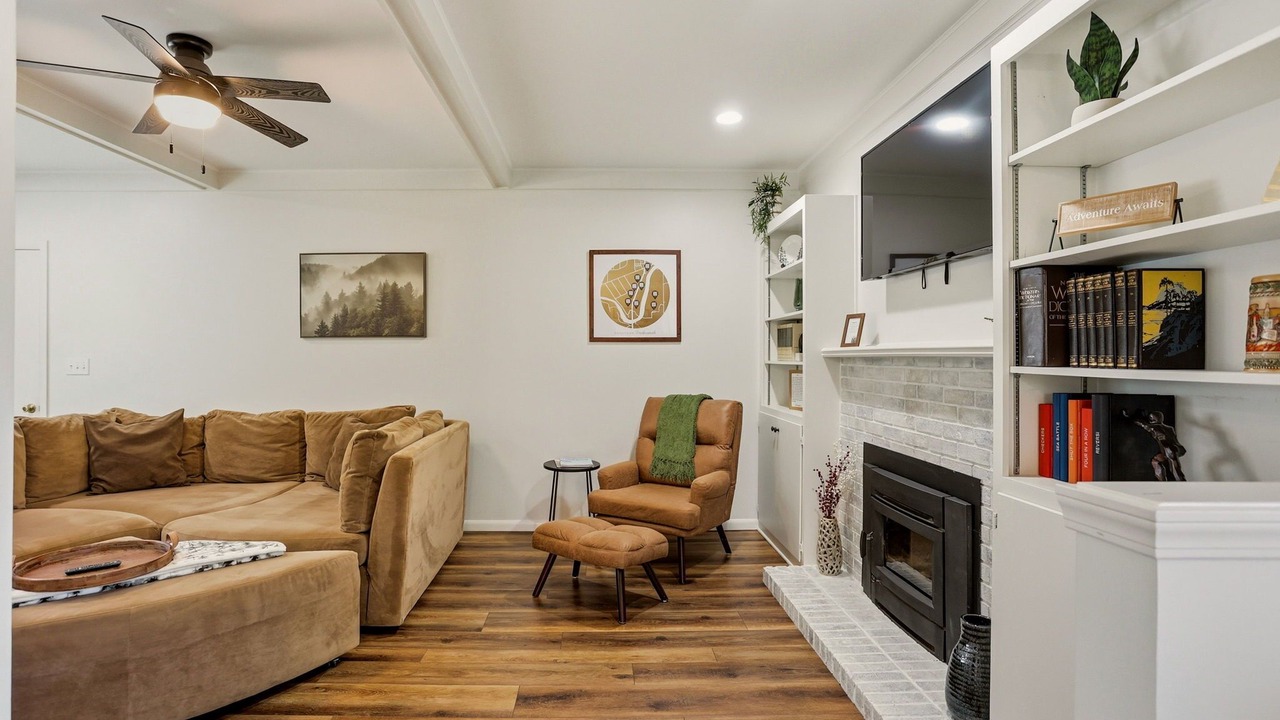 Photo of Livingroom in Birch Run Township
