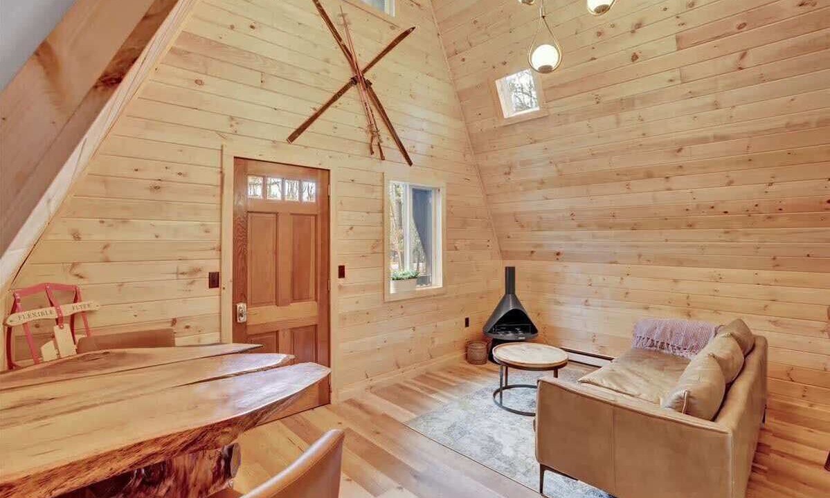 Photo of Livingroom in Pocono Summit