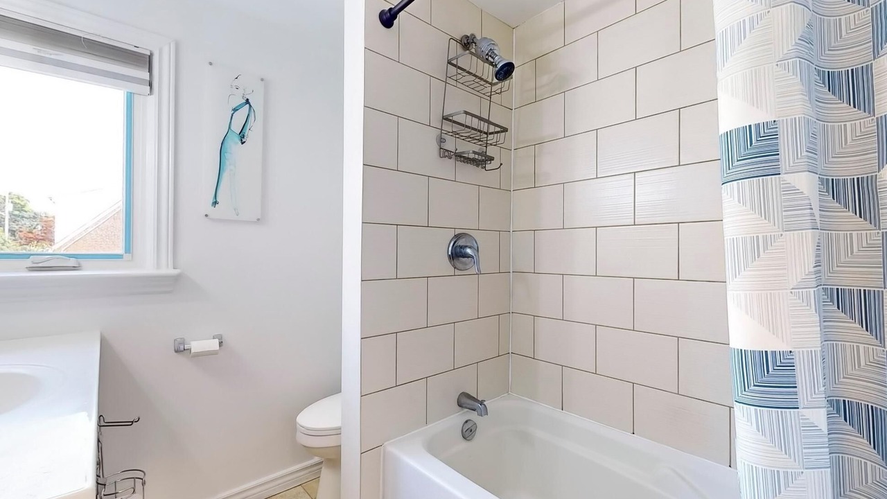 Photo of Bathroom in Clairlea