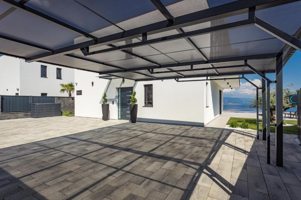 Photo of Patio Balcony in Pobri
