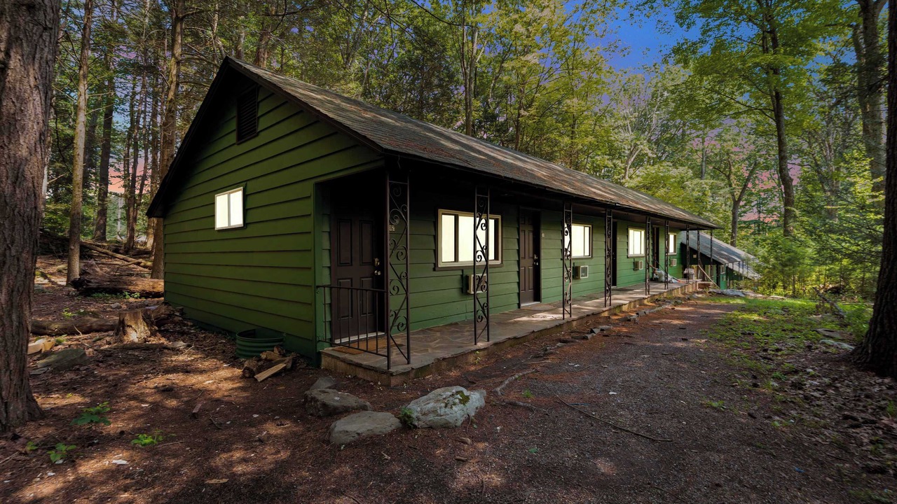 Photo of Outdoor in Canadensis