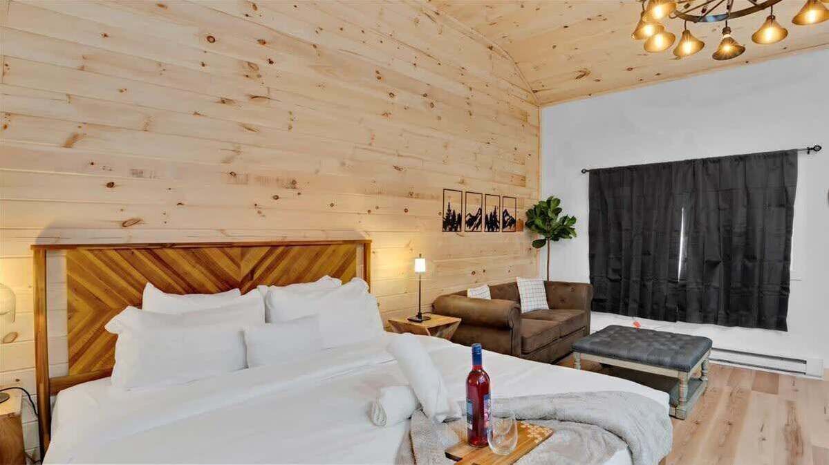 Photo of Bedroom in Canadensis