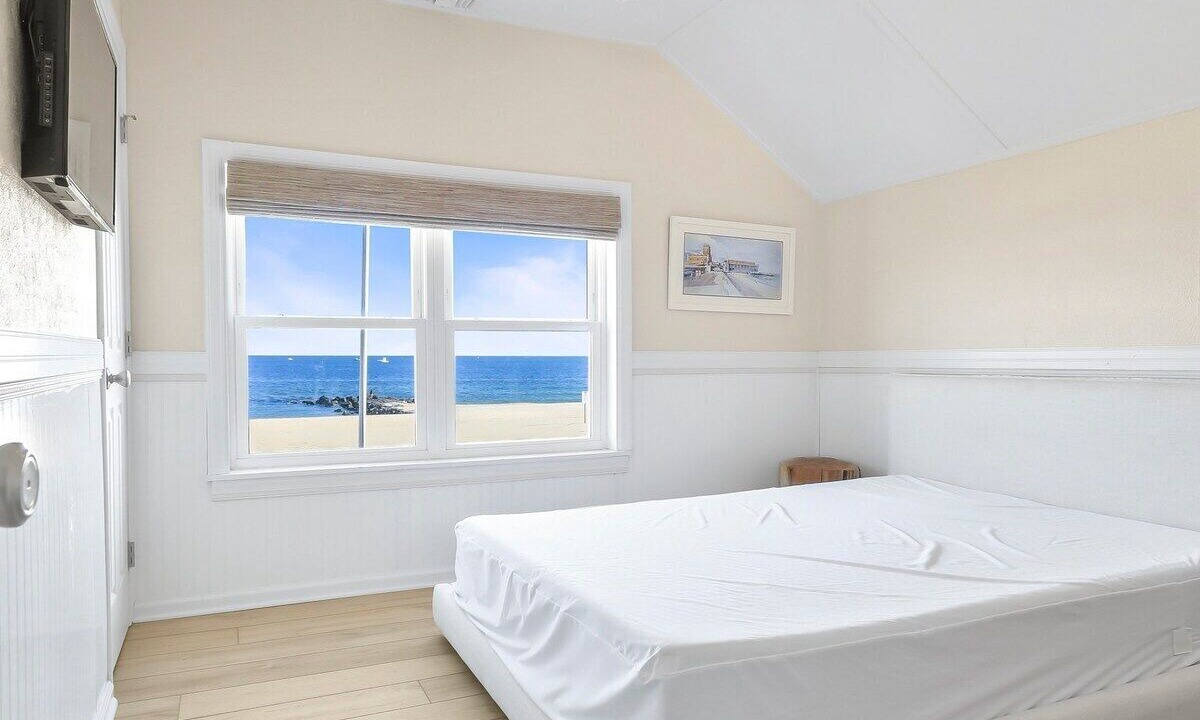 Photo of Bedroom in Manasquan