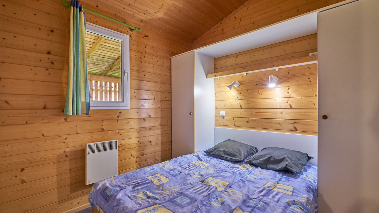 Photo of Bedroom in Mens