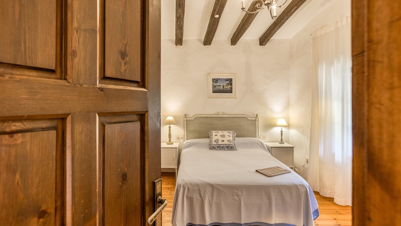 Photo of Bedroom in Esponella