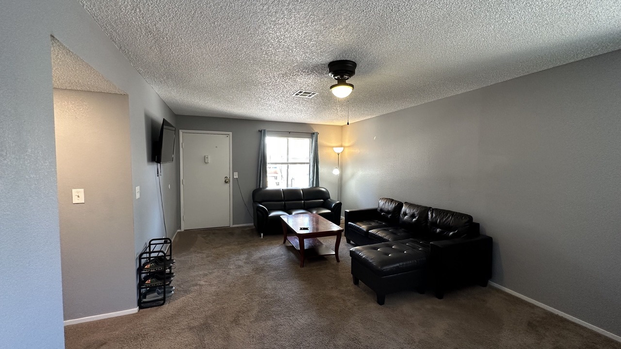 Photo of Livingroom in Chinatown