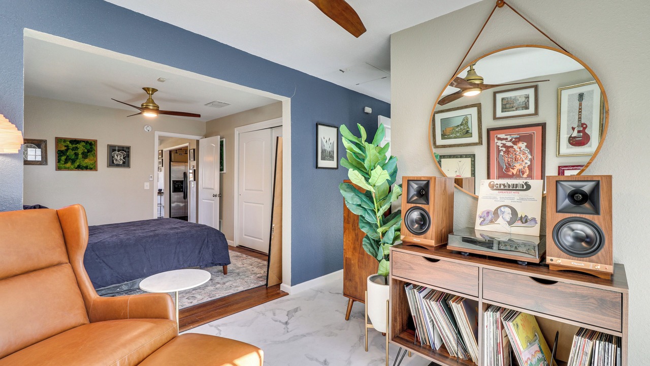 Photo of Bedroom in Govalle