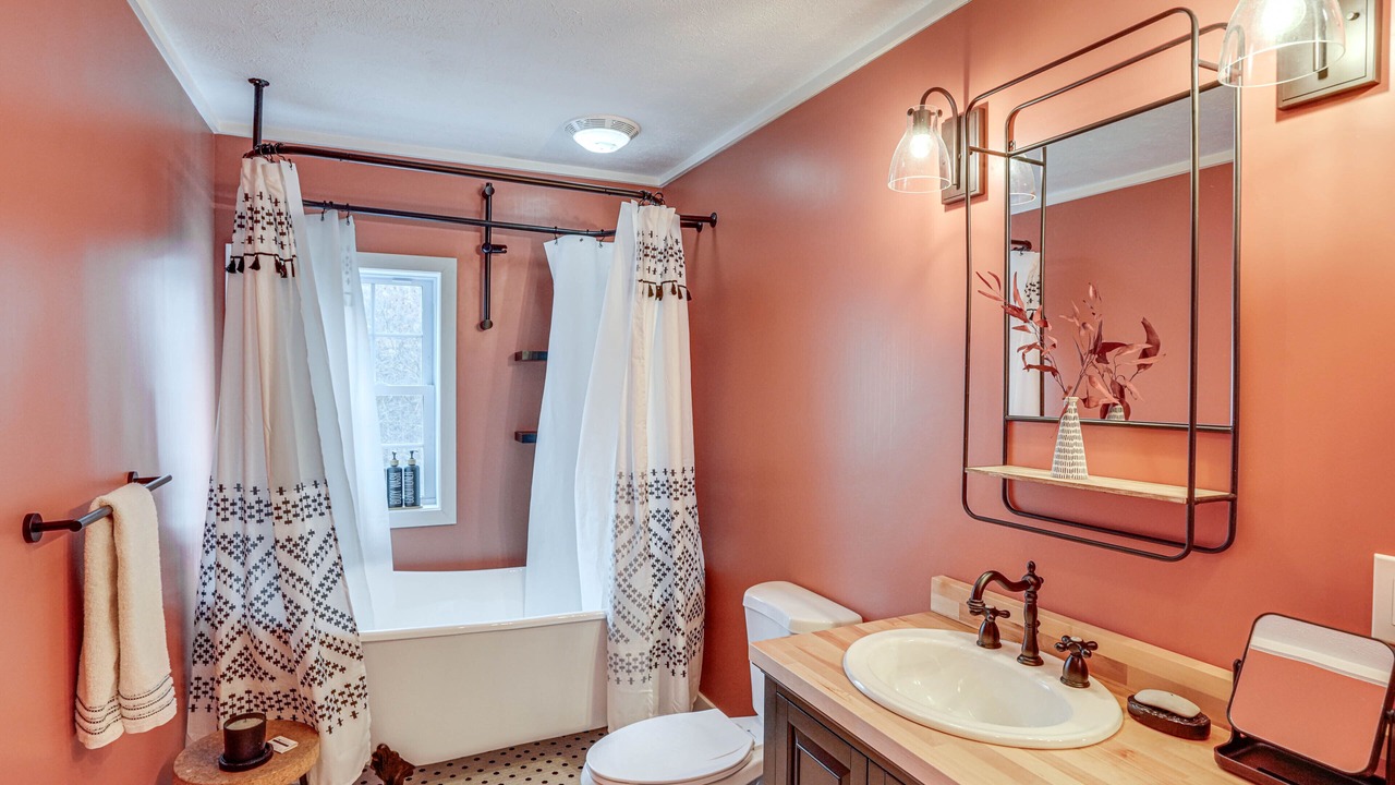 Photo of Bathroom in Catskill