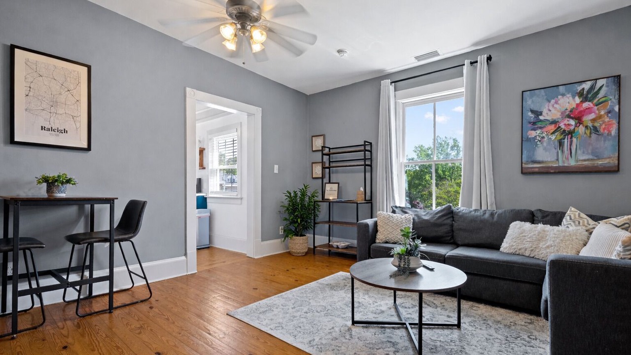 Photo of Livingroom in Southwest Raleigh