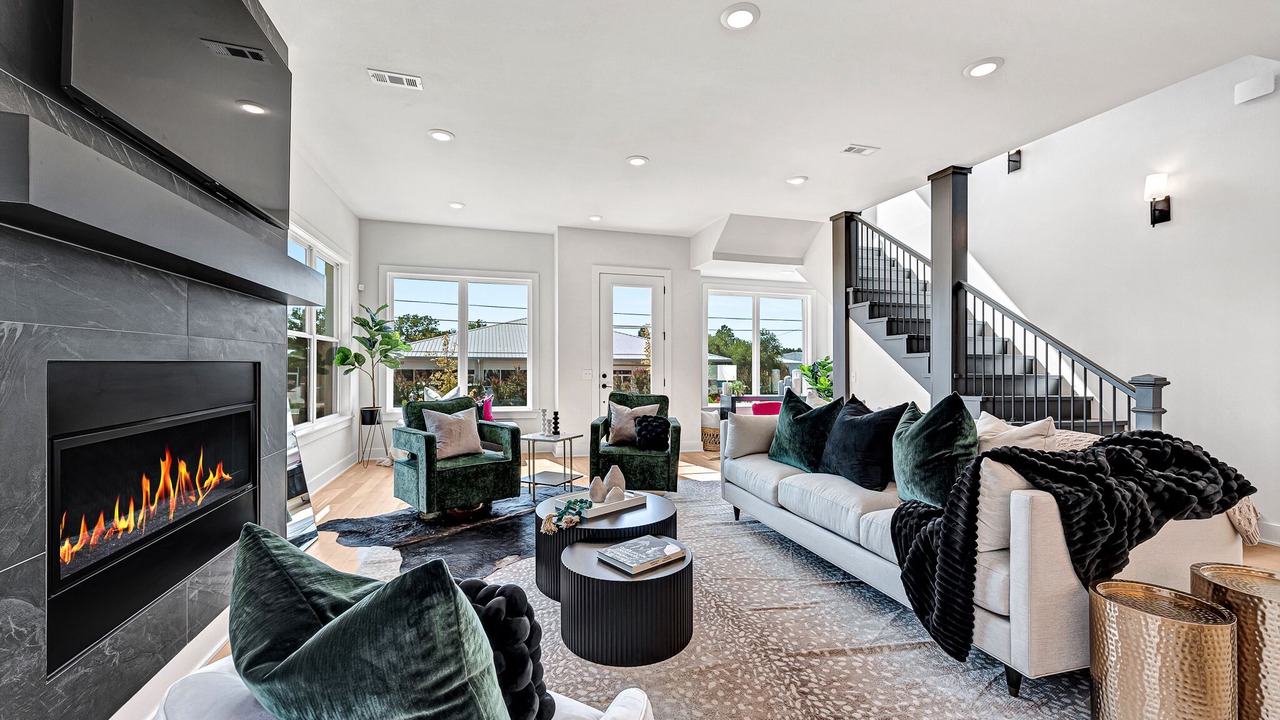 Photo of Livingroom in Downtown