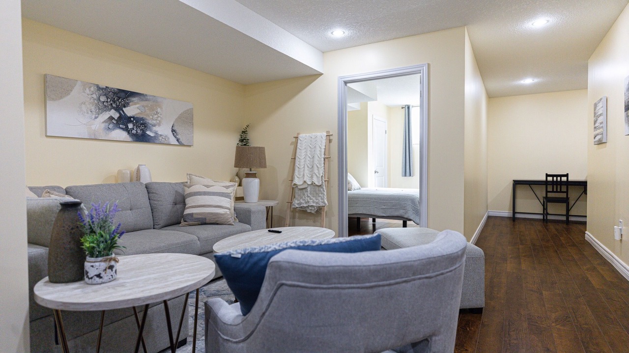 Photo of Livingroom in Downtown London