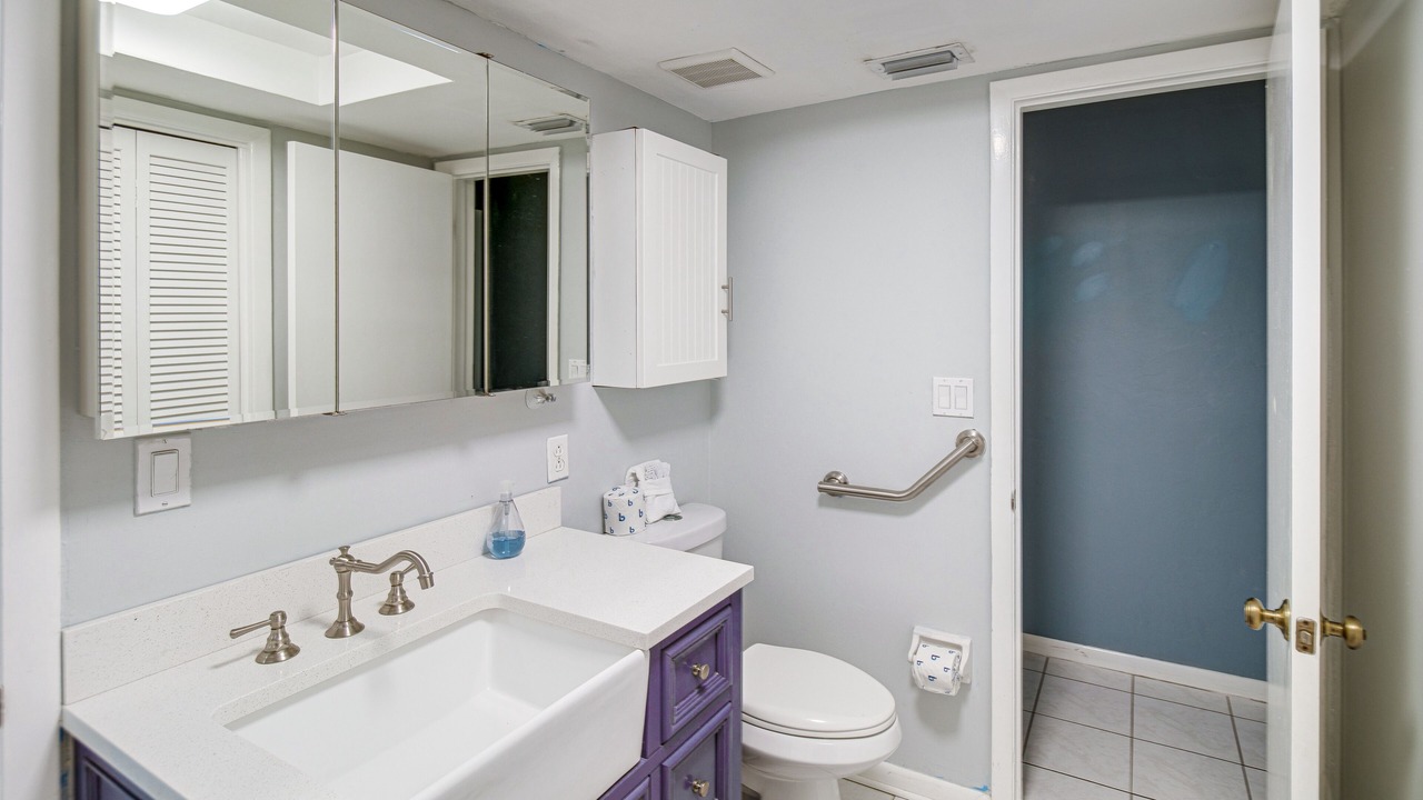 Photo of Bathroom in Biggar