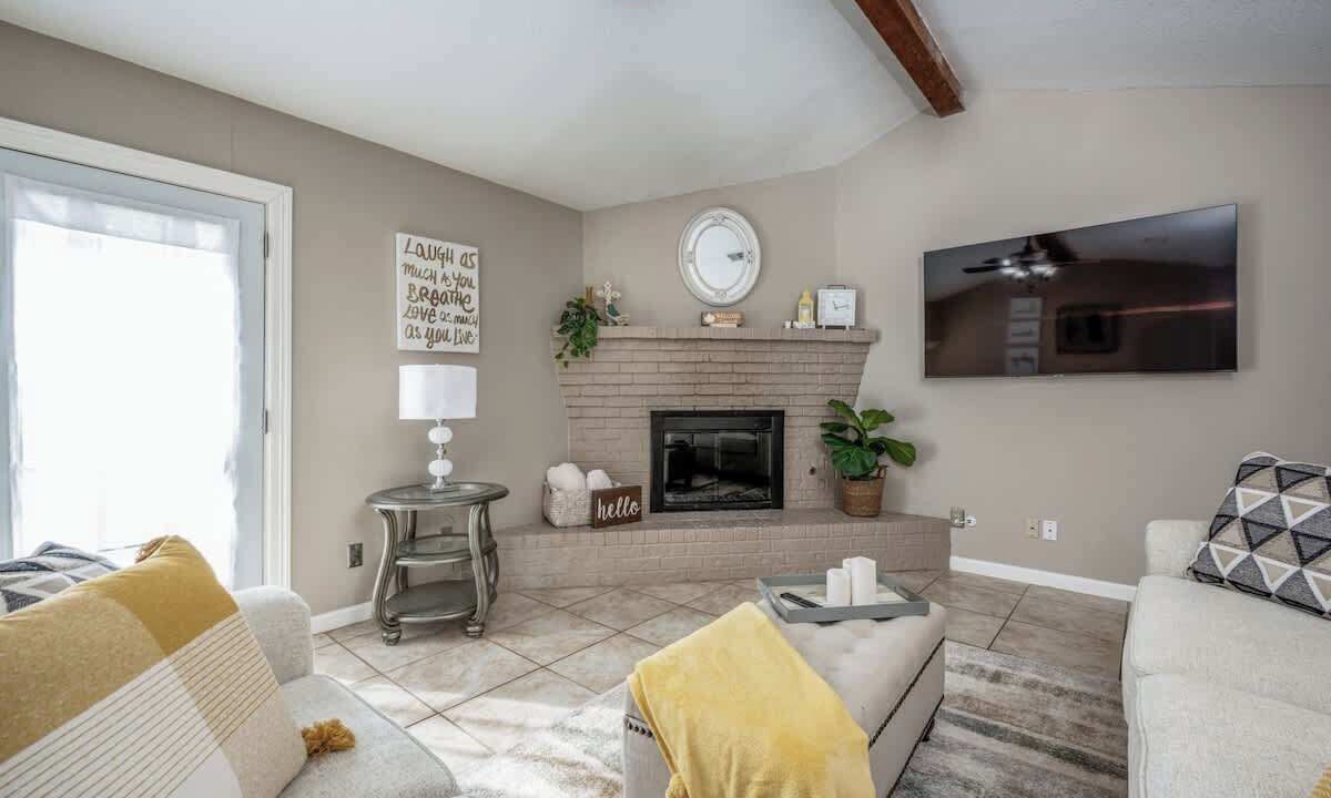 Photo of Livingroom in Denton